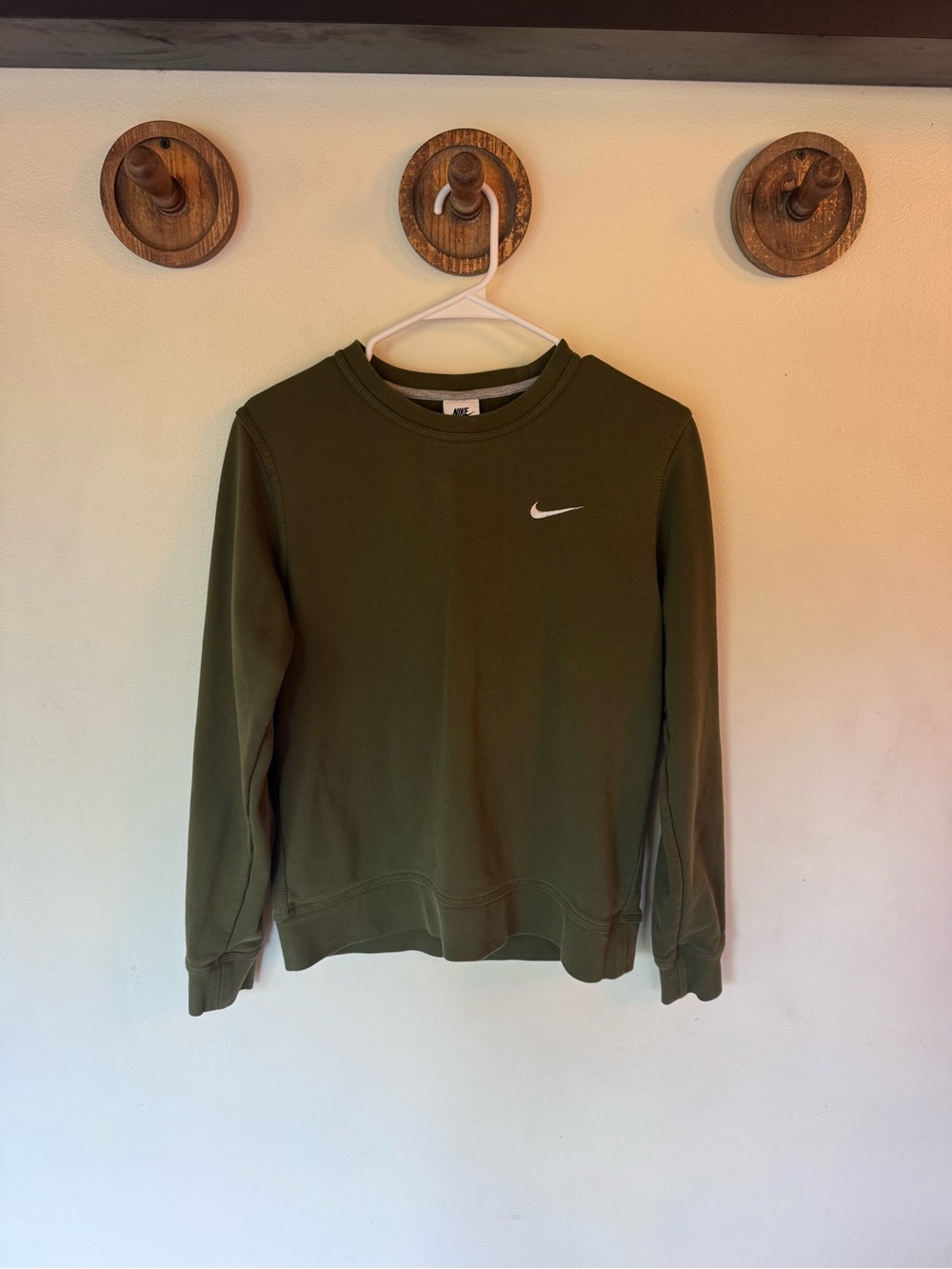 Nike Men's Olive Green Crewneck Sweater size medium
